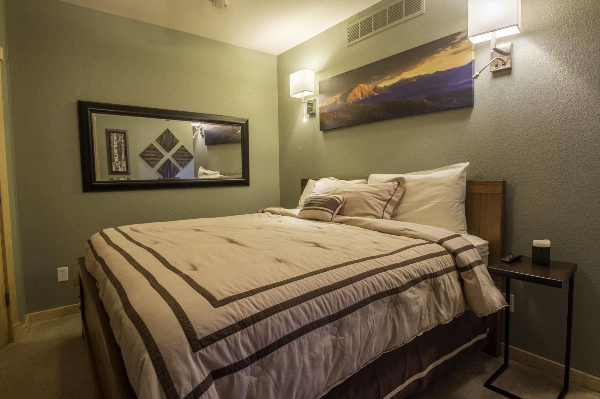 Marys Lake Lodge Mountain Resort And Condos Estes Park Exterior foto